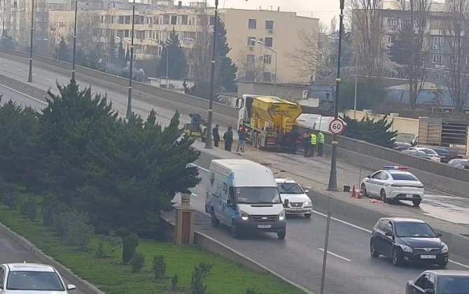 Bakının bu ərazisində nəqliyyatın hərəkətinə məhduduyyət qoyuldu - FOTO