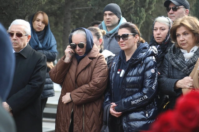 AZAL təyyarəsində həlak olanların 40 mərasimi keçirilib