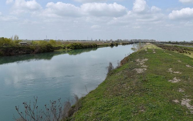 В Сабирабаде мужчина утонул в водоканале