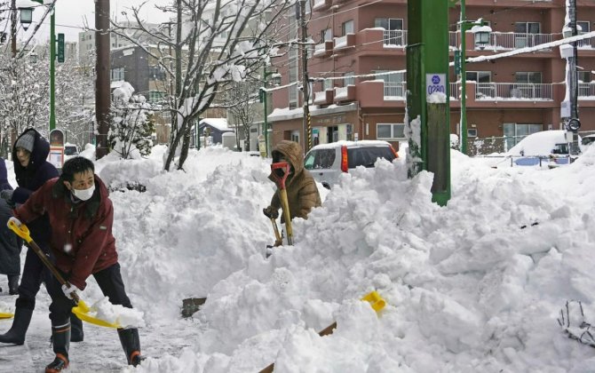 Япония во власти снежной бури