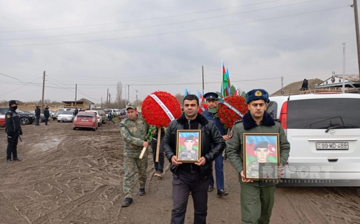 Salyanda Birinci Qarabağ müharibəsinin şəhidi Elşad Tağıyev dəfn edildi - FOTO