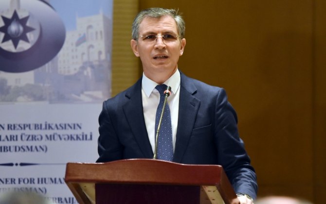 Zahid Oruc: ”Özünü hüquq istismarçıları və qlobal prokurorlar kimi aparanların inhisarında”