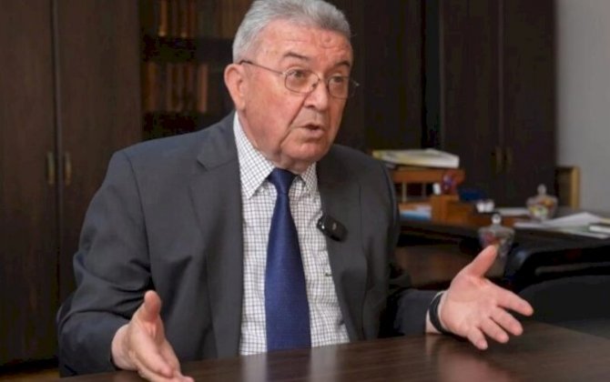 “Qaşıqla verirsən, çömçə ilə istəyirsən” – Misir Mərdanov
