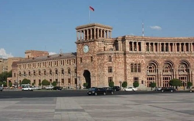 İrəvandan Bakıya torpaq gətirən müəllim Ermənistanda gördüklərindən danışdı (VİDEO)