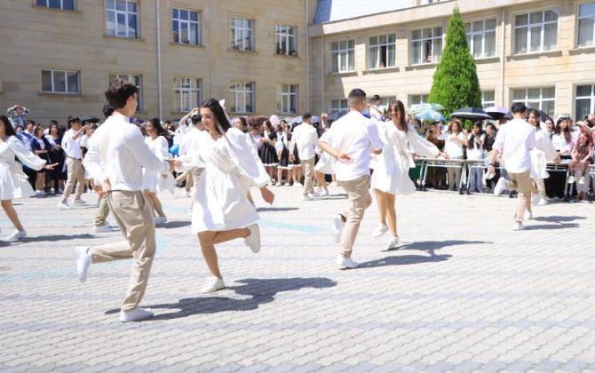 Azərbaycanda “Son zəng”lə bağlı sərt tələblər qoyuldu: Vals və müasir rəqslər qadağan edildi