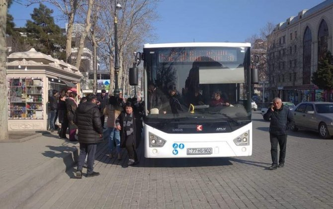 Avtobusdan düşmək istəyən 3 qadının BAŞINA İŞ GƏLDİ