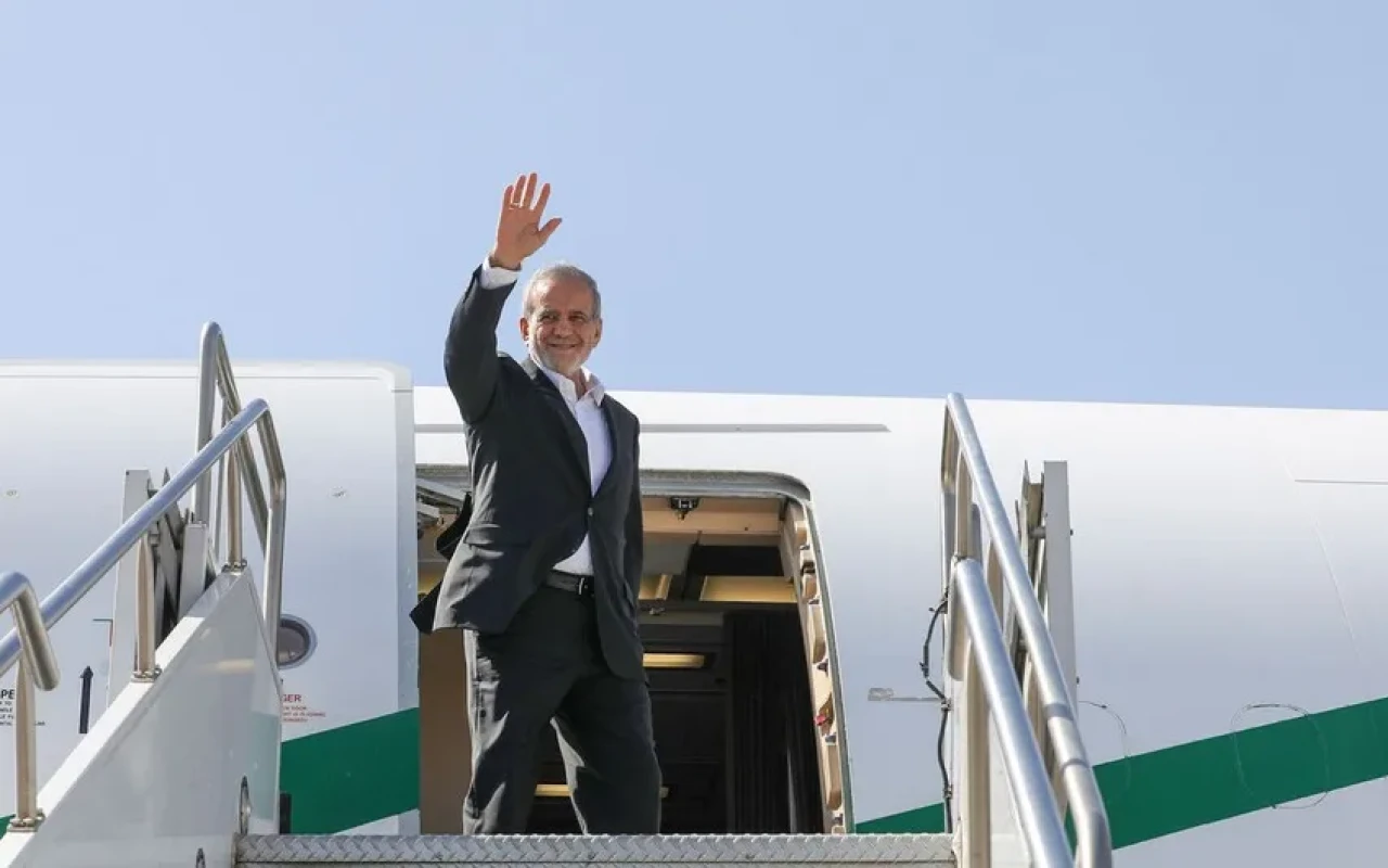 Pezeşkian Azərbaycanaxa0yola düşdü - VİDEO