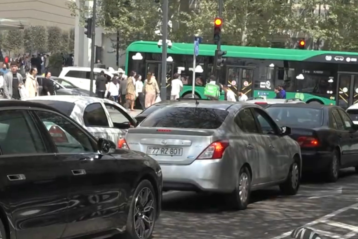 Piyada və sürücülərin mübahisəsində kim haqlıdır?