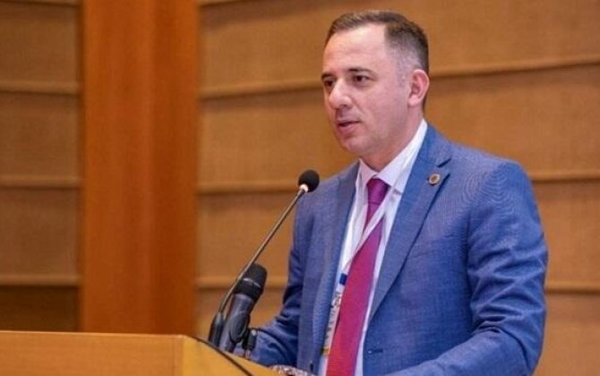 Vüqar Oruc yenidən sədr seçildi