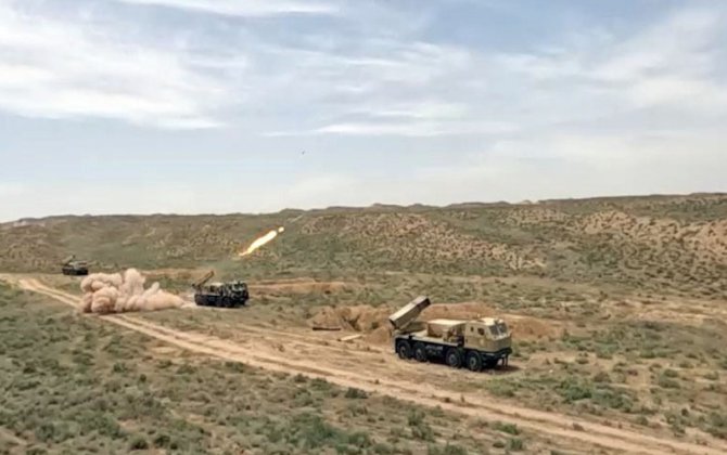 Ordumuz raket və artilleriyanı işə saldı - VİDEO