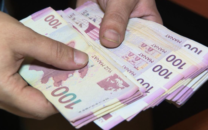 Bu il cəzaçəkmədən azad edilən 2000-dən çox şəxsin hər birinə 1600 manat verilib