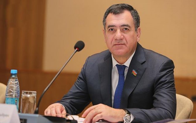 “Dövlət evlərin tikintisi üçün nəzərdə tutulan məbləği vətəndaşın hesabına köçürməlidir” - Qüdrət Həsənquliyev