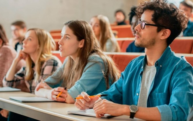 Ali məktəblərə qəbul olanların yarısı ixtisasından narazıdır - Səbəb nədir? - VİDEO