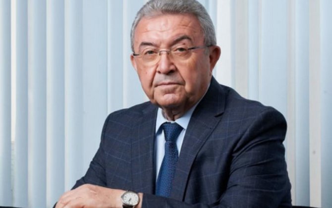 “Müəllim də insandır da, başqasına hədiyyə vermək olar, müəllimə yox?”-ÖZƏL