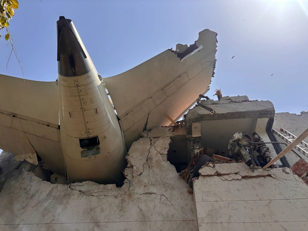 Qəzaya uğrayan təyyarədə bütün sərnişinlər HƏLAK OLUBxa0- YENİLƏNİB