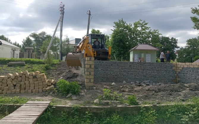 Qəbələdə qanunsuz tikili sökülüb - VİDEO