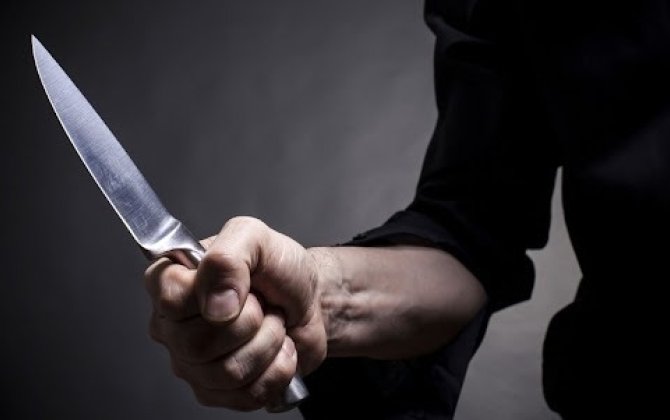 17 yaşlı Umud 51 yaşlı qohumunu toyda niyə bıçaqlayıb? - Məkətəbli qızın dili tutulub - TƏFƏRRÜAT