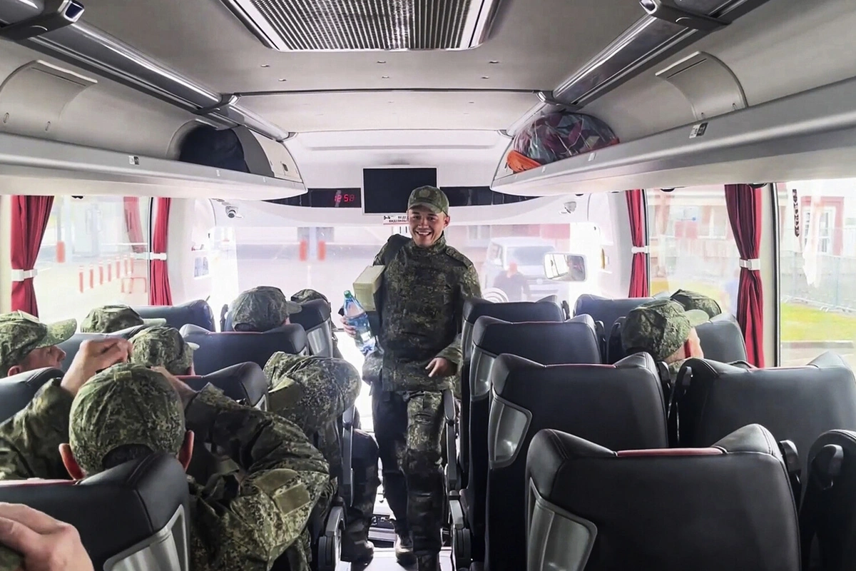 Rusiya ilə Ukrayna arasında növbəti əsir mübadiləsi baş tutub - FOTOLAR