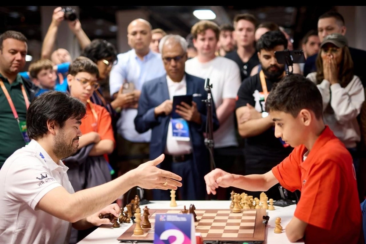 Dünya ikincisini məğlub edən 13 yaşlı şahmatçımız: 