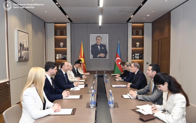 Ceyhun Bayramov Şimali Makedoniya Assambleyasının sədri ilə görüşdü