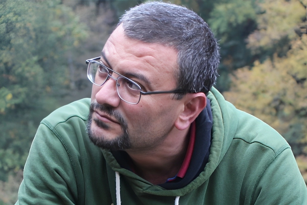 Azərbaycanın tanınmış rəssamı vəfat etdi