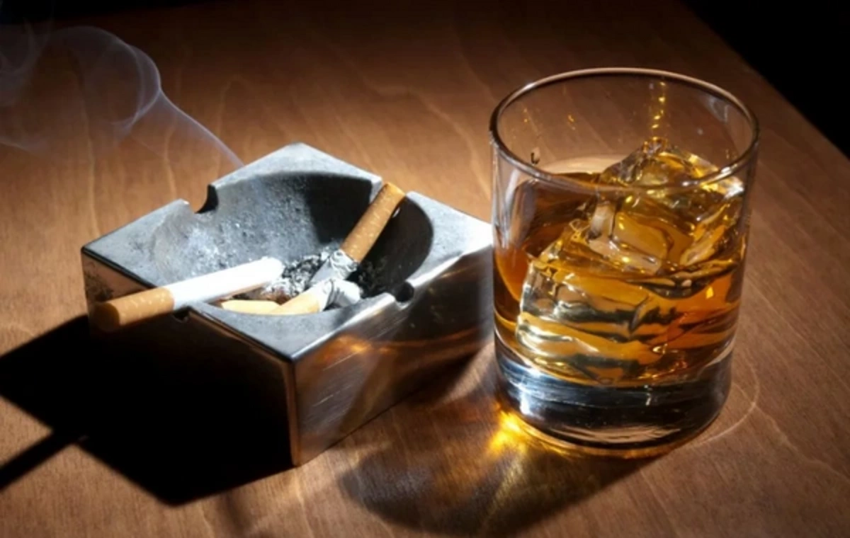 ÜST alkoqol, siqaret və qazlı içkilərin qiymətini artırmağa çağırdı