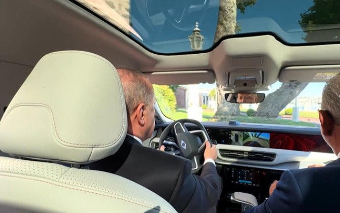 Ərdoğan “Togg”un yeni modelini test etdi - VİDEO