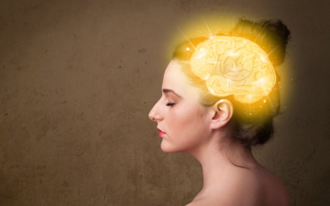 İnsan beyninin görünməyən işığı: Beyin həqiqətən də zəif fotonlar yayır – Yeni tədqiqat