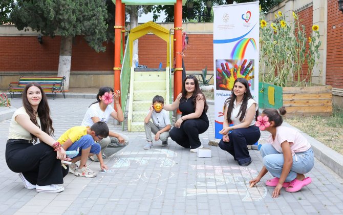 Uşaqlar üçün art-terapiya seansları davam edir