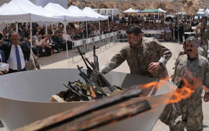 Dördü rəhbər olmaqla 30 PKK-çı silahını təhvil verdi - FOTO-VİDEO-YENİLƏNİB