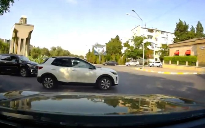 Bakıda bu dairə sürücülər üçün təhlükə yaradır - 