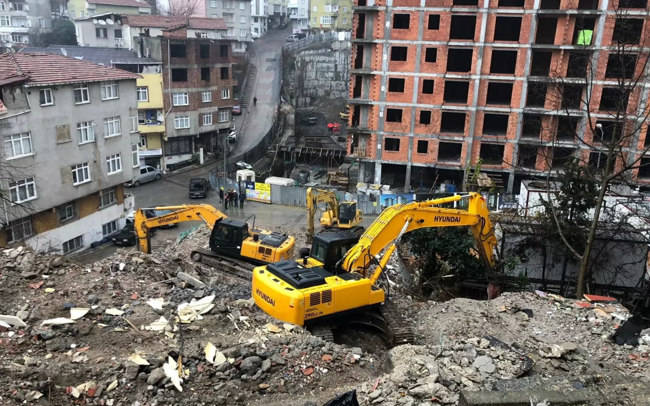 Paytaxtın bu rayonunda qəzalı binaların söküntüsünəxa0başlanılır