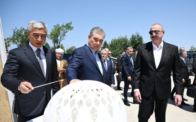 Liderlər Yeni Şuşa məscidində tikinti işlərinin gedişi ilə tanış olublar - FOTO