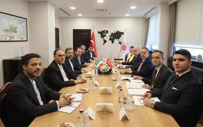 Türkiyə və İran XİN rəsmiləri regional məsələləri müzakirə ediblər