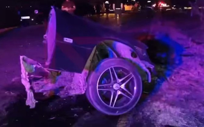“Mercedes” 2 yerə bölündü - Axşamkı qəzanın videosu