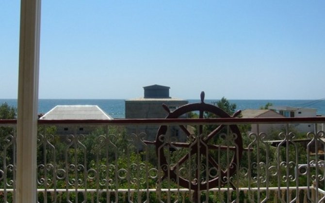 Bağ evinin həyətində meyit tapıldı