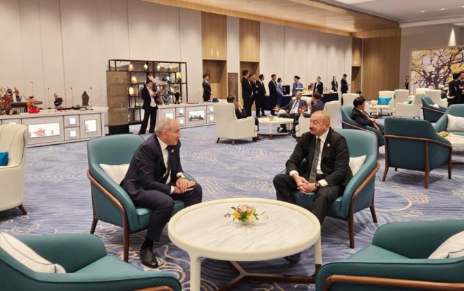 Президент Ильхам Алиев встретился с премьер-министром Армении Николом Пашиняном