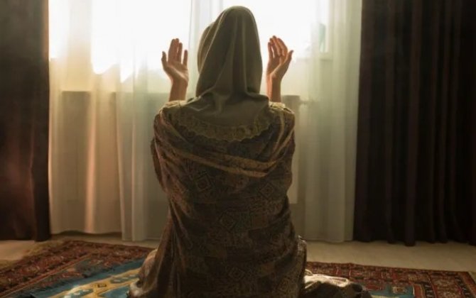 Arvadını namaz qılarkən öldürüb Gürcüstana qaçdı