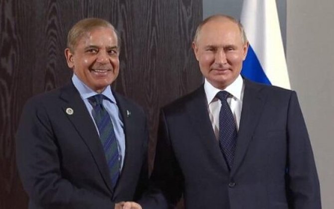 Путин провел встречу с Шахбазом Шарифом