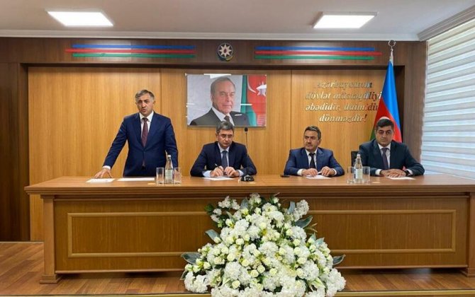 Paytaxt meriyası Xəzər rayonunda müşavirə keçirdi - FOTO