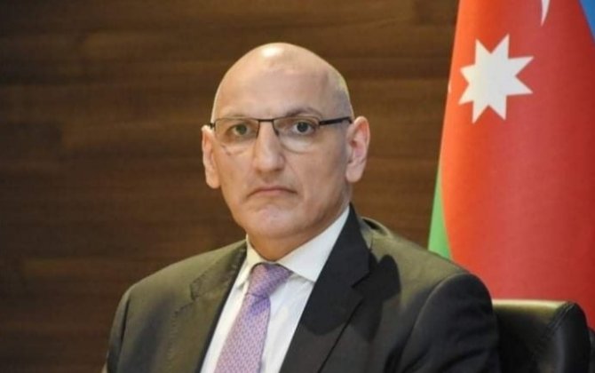 Elçin Əmirbəyov: 