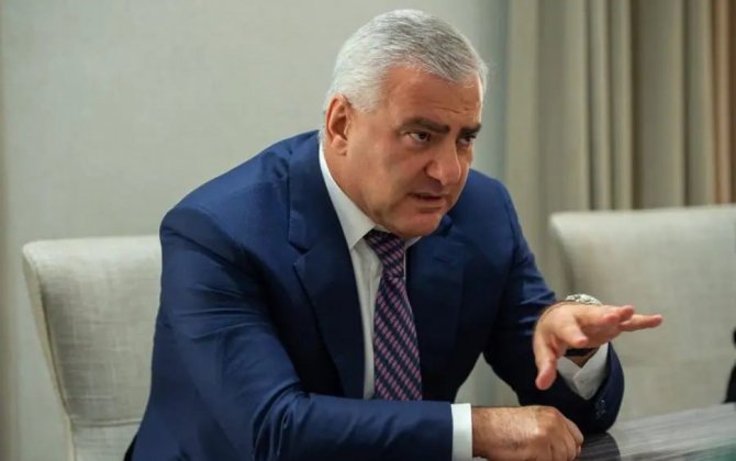 Məhkəmə Samvel Karapetyanı həbsdə saxlayıb