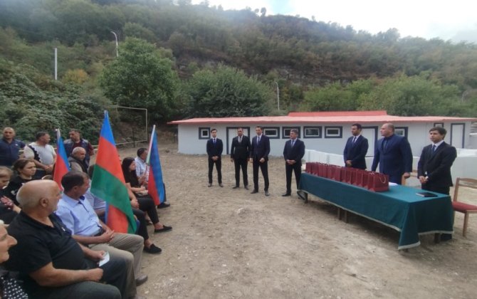 Xocalının Şuşakənd kəndinə ilk köçən 59 sakinə mənzillərin açarları təqdim edilib