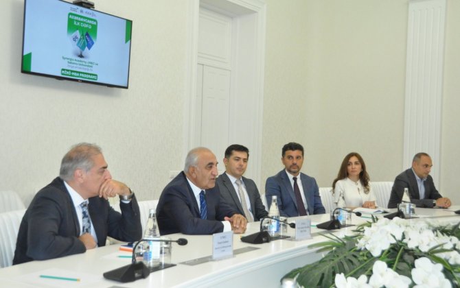 Ölkədə ilk: Biznes təhsilinin yeni modeli UNEC-də - FOTOLAR
