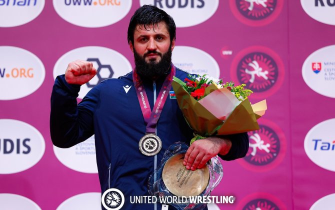 Азербайджанский борец вышел в финал чемпионата мира