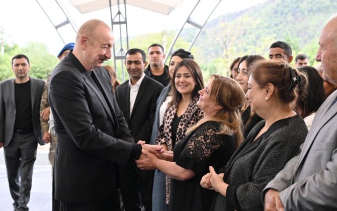 Prezident İlham Əliyev Xocalı sakinləri ilə görüşdü - FOTOLAR