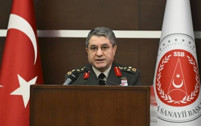 Сельчук Байрактароглу прибыл в Азербайджан