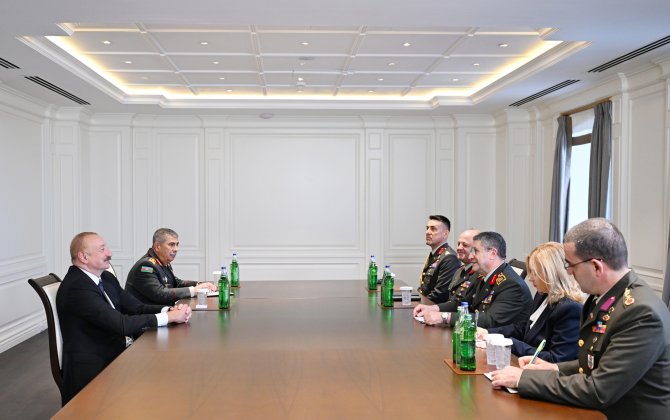 Президент Алиев провел встречу с Сельчуком Байрактароглу-ФОТО