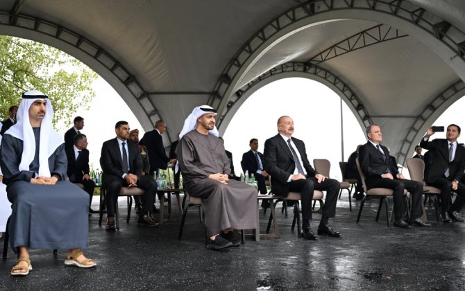 Azərbaycan və BƏƏ prezidentləri Cıdır düzündə Qarabağ atlarının şousunu izləyiblər - FOTO - YENİLƏNİB