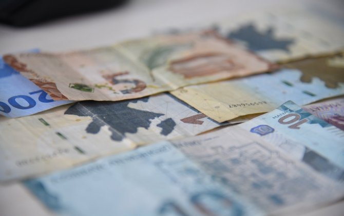 Официальный курс азербайджанского маната к мировым валютам на 17 сентября